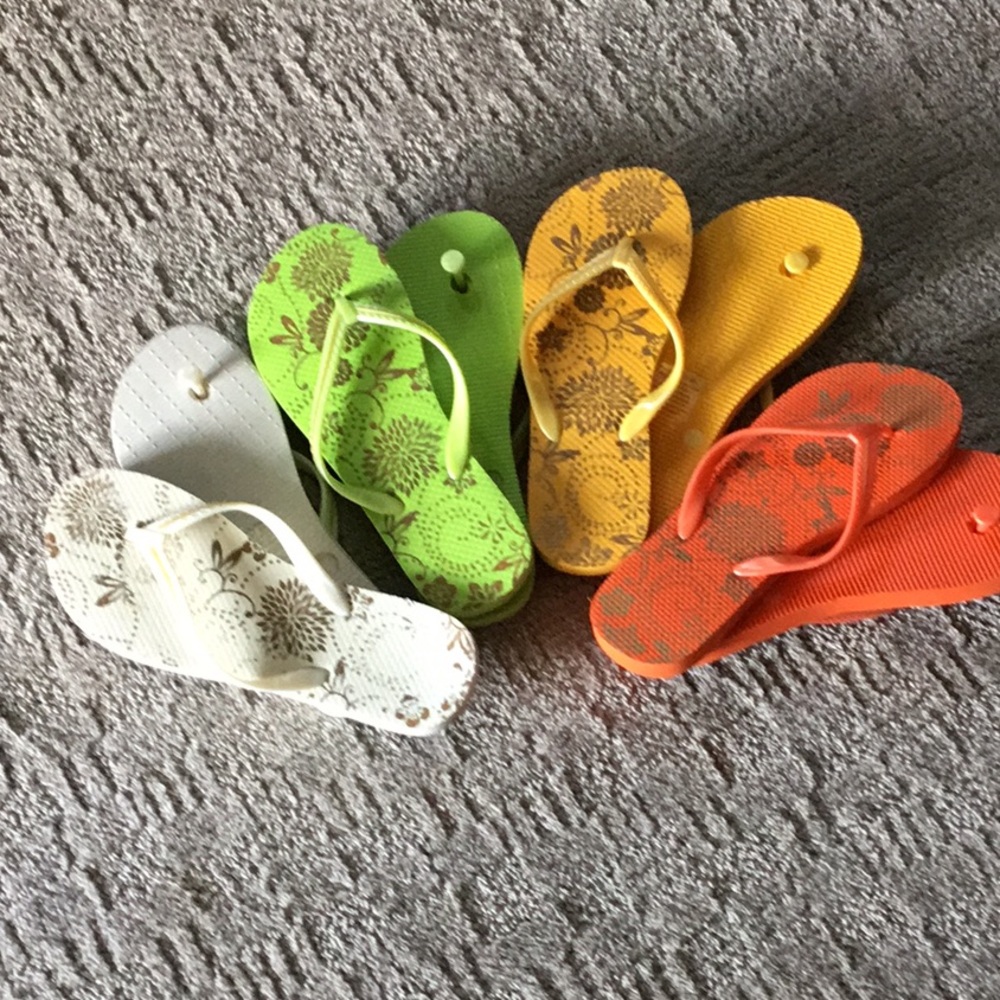 Flip Flops /4 pr new size 8